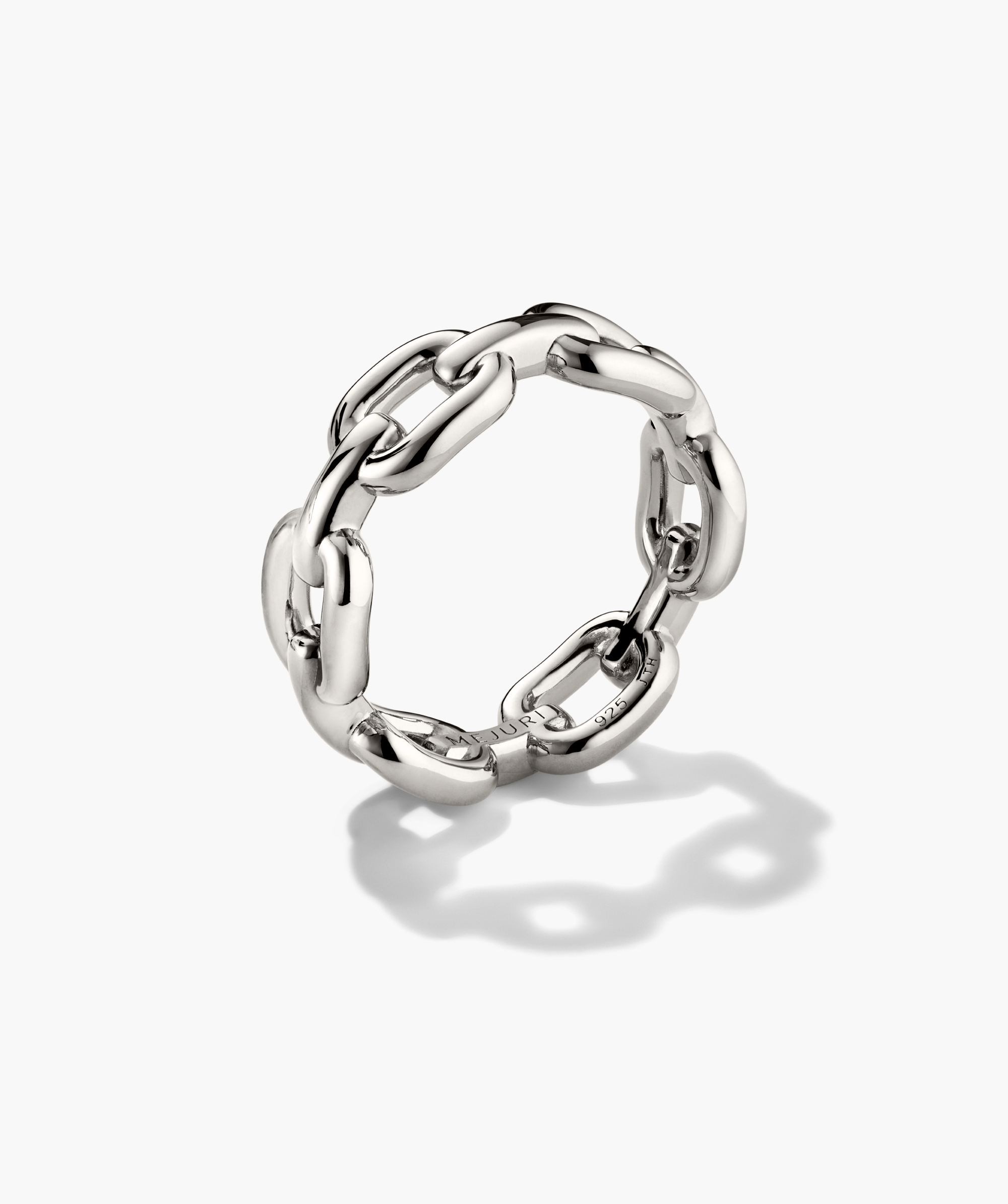 Stevie Ring: Polished sterling-silver band with interlocking oval chain links, featuring a 925 purity stamp. Ideal for stacking or wearing solo.