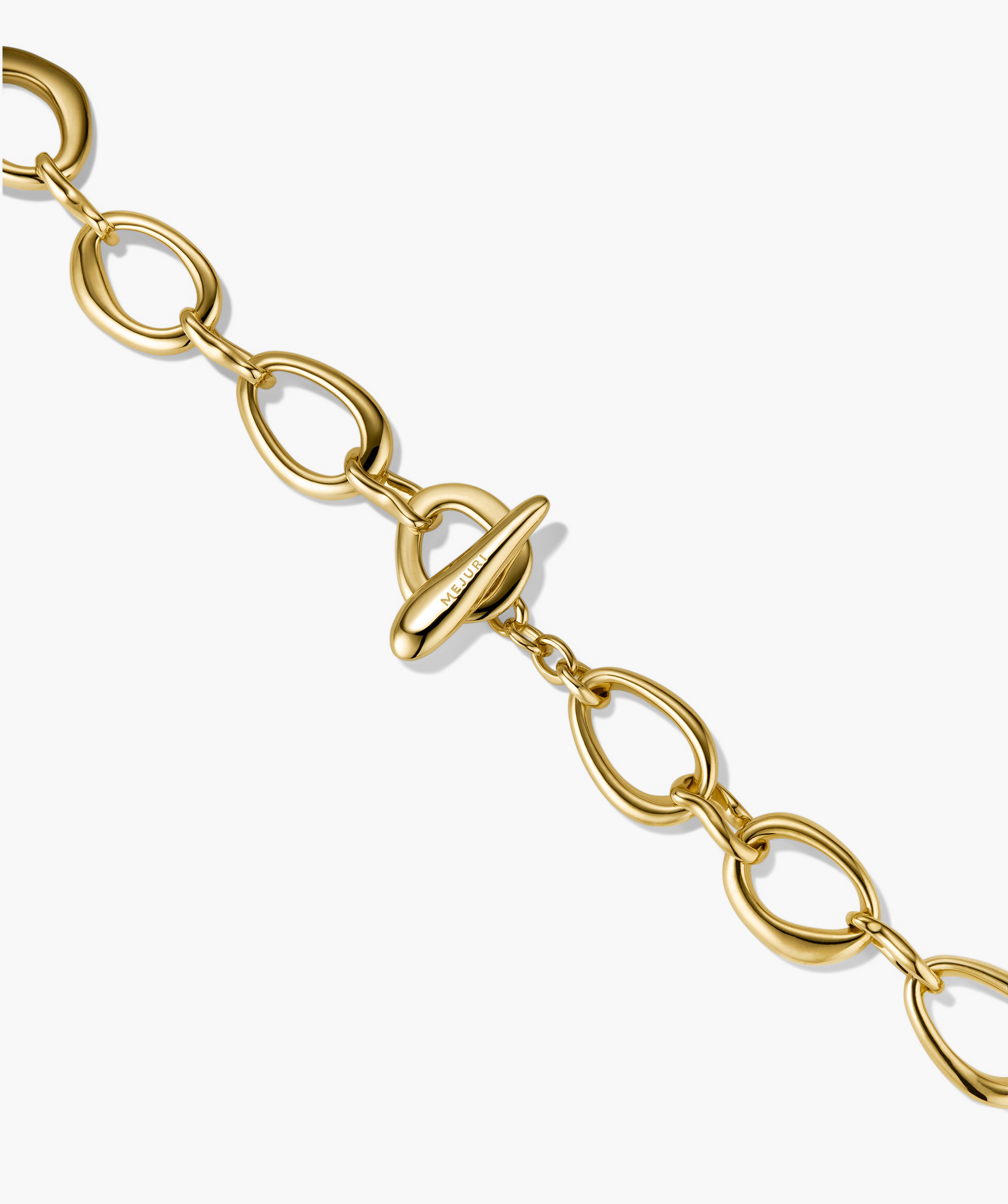 Organic DÃ´me Ripple Chain Necklace featuring organic, irregular links and a toggle clasp, offering a fluid design that enhances any outfit.