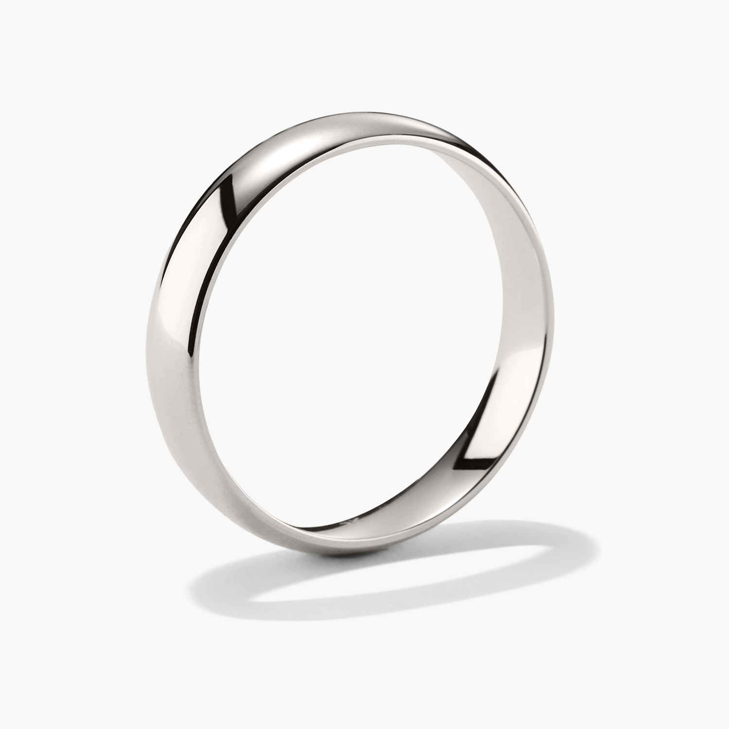 4mm Curve Band: A sleek, silver ring designed for durability and elegance, perfect for engagements or weddings.