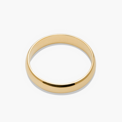 4mm Curve Band: A simple, elegant gold ring, ideal for marking significant life moments with its lightweight and enduring design.