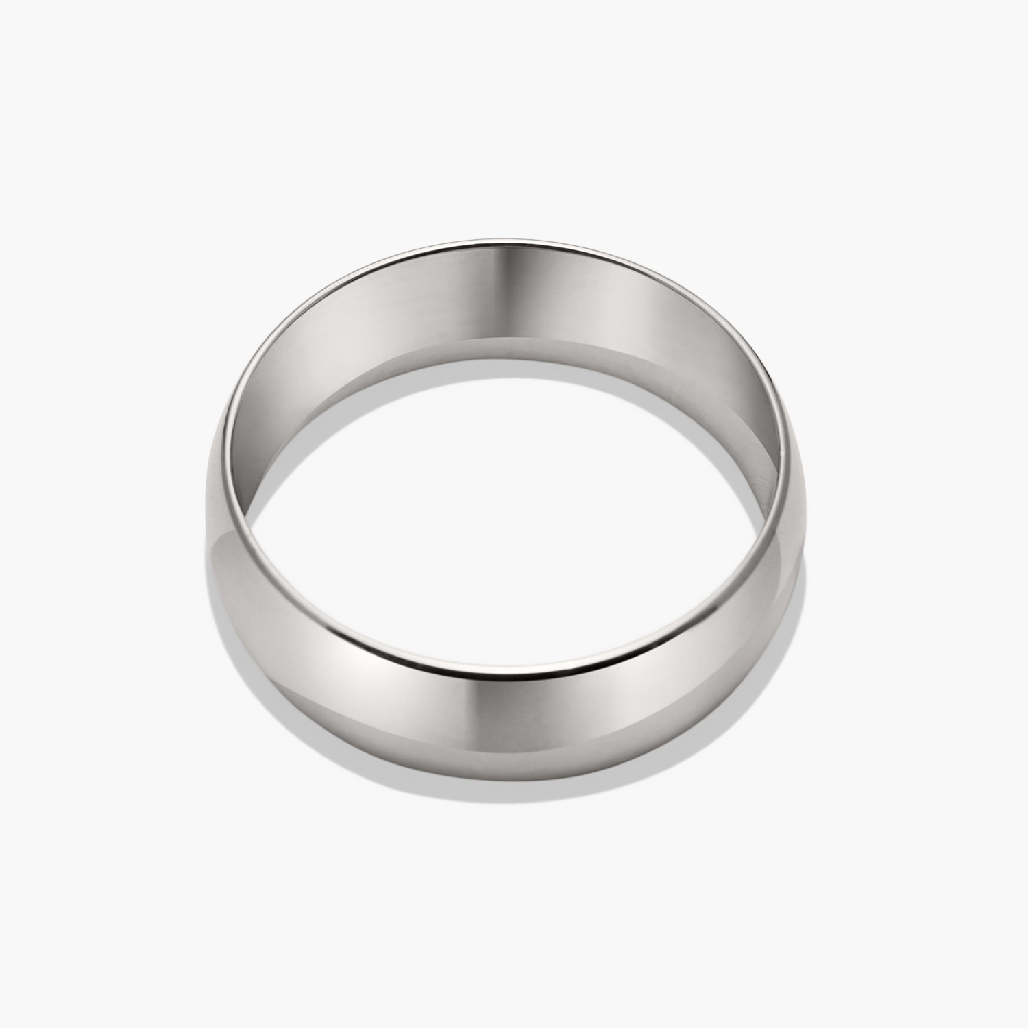 6mm Curve Band: A lightweight, durable silver ring, perfect for marking significant moments and starting new chapters.